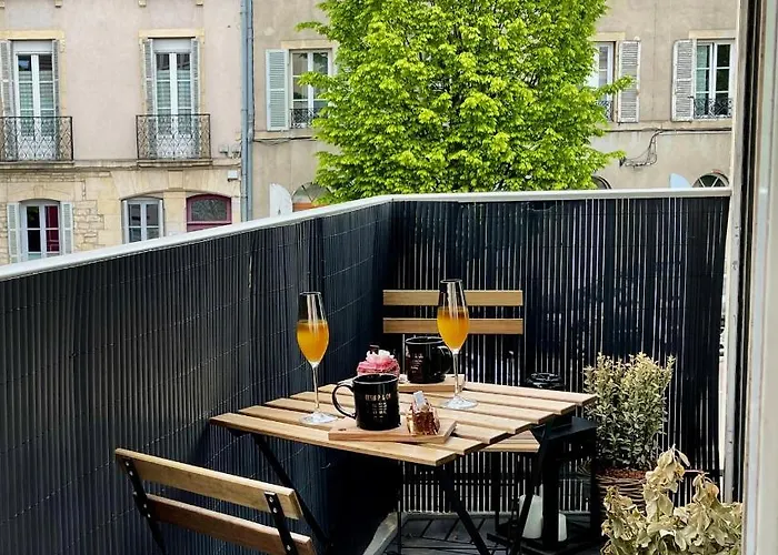 Appart&spa Devosge アパート *